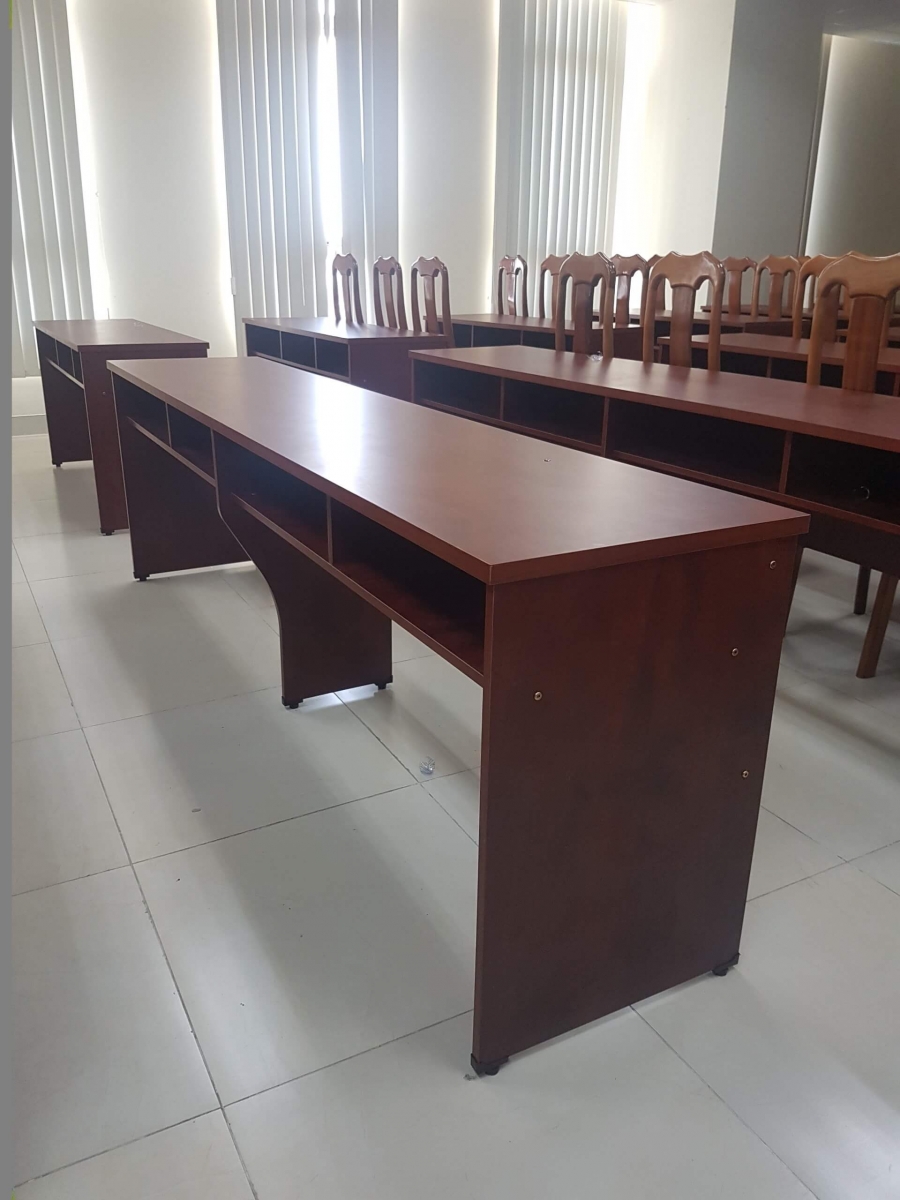 THI CÔNG BÀN GHẾ HỘI TRƯỜNG VĨNH CỬU ĐỒNG NAI